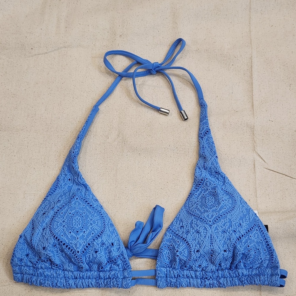 New La Blanca Blue Crochet Halter Bikini Top UPF 50+ Size 4 Resort Wear Swimwear